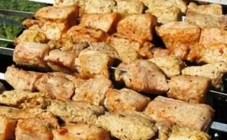 Pork kebabs in vinegar