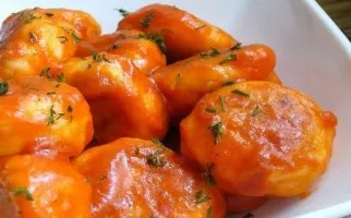 Meatballs with sauce