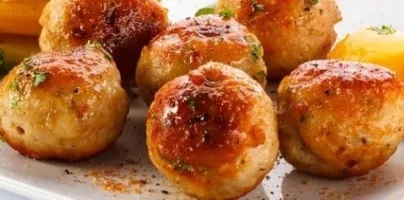 Cutlets with tomatoes