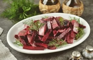 Pickled beets with herring