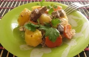 Meat with potatoes in the sleeve