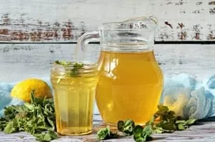 Cold green tea