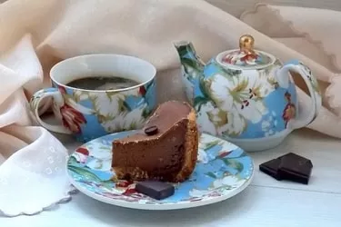 Chocolate curd cake