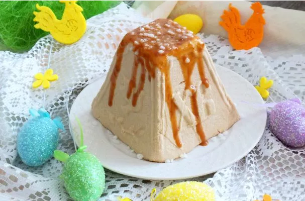 Easter cake with condensed milk