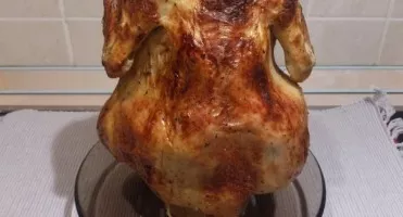 Hen on a jar